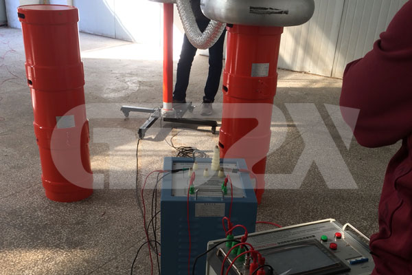 串聯諧振試驗操作.jpg 串聯諧振試驗操作.jpg