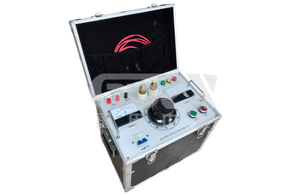 DDG系列大電流發生器.jpg DDG系列大電流發生器.jpg