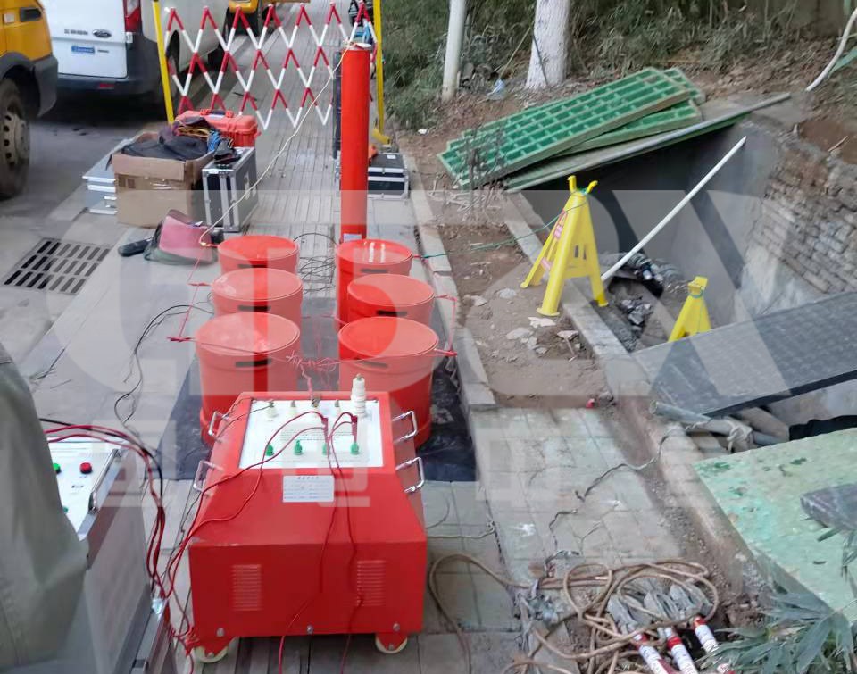 試驗(yàn)現(xiàn)場(chǎng).jpg 試驗(yàn)現(xiàn)場(chǎng).jpg